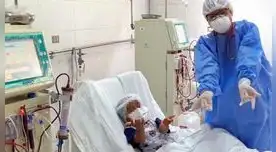 Niños son atendidos por los especialistas