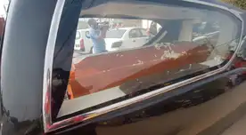 Amigos y familiares le dan el último adiós a Guillermo Campos.