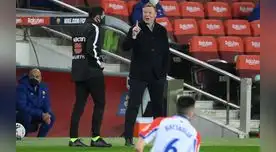 Koeman  ve complicado la remontada de su equipo.