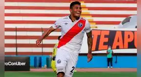 Luis Cardoza , feliz por el gol marcado que significó de la victoria. El colombiano es jugador de confianza de Franco Navarro.