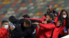 Jugadores del Melgar Bernardo Cuesta y Edgar Villamarín formaron parte de la pelea que se generó en las tribunas.