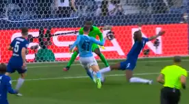 Rudiger se estiró lo más que pudo y consiguió defender su arco.