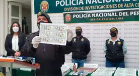 200 planchas con billetes de 100 dólares falsificados.