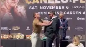Canelo y Plant viven la su pelea y se enfrentaron en presentación.