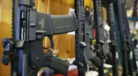 Mujer usó dinero como indemnización para adquirir armas para la peligrosa banda de otro de sus hijos.