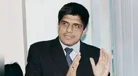 Juan Carrasco cambia de versión