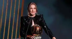 Justo reconocimiento a la española Alexia Putellas para llevarse el Premio The Best 2021. Justo reconocimiento a la española Alexia Putellas para llevarse el Premio The Best 2021.