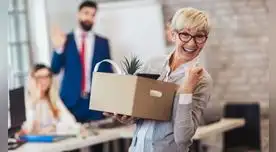 Hay varias forma de presentar una carta de renuncia. Hay varias forma de presentar una carta de renuncia.