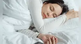 La hora ideal para irse a dormir es entre las 10.00 p.m. y las 11.00 p. m., según un estudio. La hora ideal para irse a dormir es entre las 10.00 p.m. y las 11.00 p. m., según un estudio.