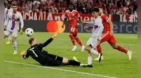 Manuel Neuer tuvo atajadas espectaculares que evitaron que Barcelona se haga presente en el marcador. Manuel Neuer tuvo atajadas espectaculares que evitaron que Barcelona se haga presente en el marcador.