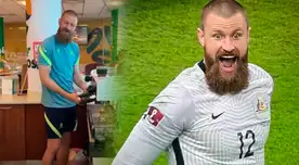 Arquero de Australia no se resistió y probó café peruano en Qatar. Arquero de Australia no se resistió y probó café peruano en Qatar.