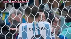 Julián Álvarez define el tercer gol para Argentina tras una excelente asistencia de Lionel Messi