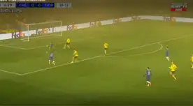 Raheem Sterling falla gran oportunidad de adelantar el marcador en los primeros minutos ante el Dortmund