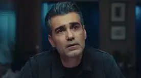 Caner Cindoruk tuvo una infancia complicada antes de convertirse en actor.