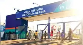 Mercado Mayorista de Santa Anita sortea regalos para la madre.