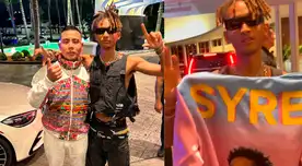 Jaden Smith se lució muy feliz por el presente. Jaden Smith se lució muy feliz por el presente.