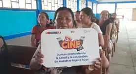 Familias participan de cine comunitario Familias participan de cine comunitario