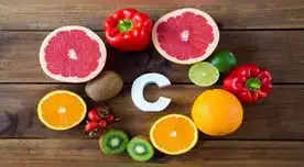 Limón y otros alimentos con vitamina c
