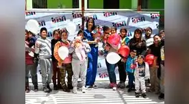 Supermodelo Kimora Lee visita a pacientes con fisura labio palatina del INSN