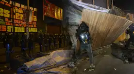 Más de 200 ambulantes son desalojados de Primera de Pro, Mercado Unicachi