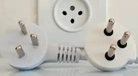 Conoce la respuesta a la duda de la función principal que realizar la tercera pata de un enchufe.