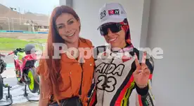 Xoana González defiende a Aída Martínez.