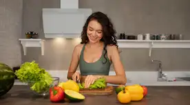 Una buena alimentación te ayudará a desarrollar los músculos y nutrirte de proteínas. Una buena alimentación te ayudará a desarrollar los músculos y nutrirte de proteínas.