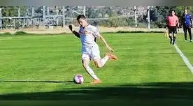 Es Rossel un lateral izquierdo con mucho fútbol.