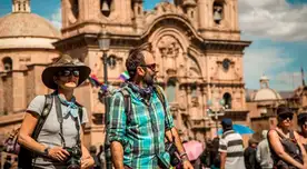 Conoce a los 'bricheros', personajes emblemáticos de zonas turísticas: Aprende sobre su historia y dónde se congregan hoy en día.