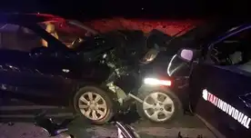Autos impactaron, frontalmente, en carretera de la provincia de Ascope.