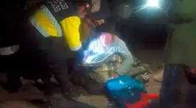 Madre de familia llora la partida de su menor hijo. Su otro hijo resultó herido junto al joven que manejaba la motocicleta.