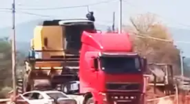 El acto imprudente dejó al hombre gravemente herido.