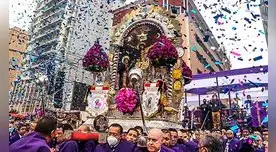La procesión del Señor de los Milagros es una manifestación de fe y tradición cultural que atrae a miles de personas cada año, tanto locales como turistas.