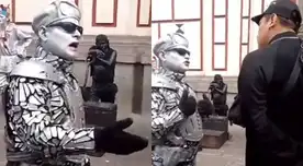 Robotín protagonizó un fuerte altercado con un hombre durante entrevista. Robotín protagonizó un fuerte altercado con un hombre durante entrevista.