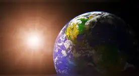 El ciclo solar tiene una periodicidad de once años. El ciclo solar tiene una periodicidad de once años.