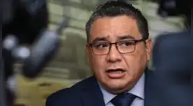 Impedimento de salida del país a Juan José Santiváñez por 18 meses