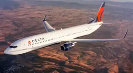 Pasajeros atrapados 29 horas tras aterrizaje forzoso en isla.