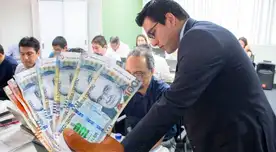 Conoce aquí los detalles del bono especial de S/173.10 que entregará el Gobierno por el Día del Trabajador Judicial. Conoce aquí los detalles del bono especial de S/173.10 que entregará el Gobierno por el Día del Trabajador Judicial.