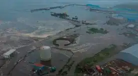 Olas inundaron Severo-Kurilsk en Rusia tras el terremoto de 8.8