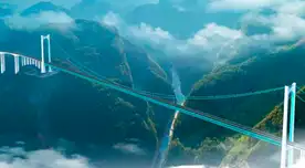 Inaugurado el puente colgante más largo del mundo: la maravilla de la ingeniería en China a más de 600 metros sobre el río Beipan