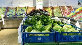 El cierre del Gobierno amenaza la ayuda vital de alimentos para madres y niños. El cierre del Gobierno amenaza la ayuda vital de alimentos para madres y niños.