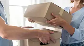 Por qué la empresa de envíos más grande del mundo está destruyendo tus paquetes.