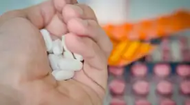 Ordenan retiro inmediato de famoso analgésico de todas las farmacias por peligrosa razón: ANMAT revela detalles