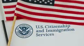 USCIS solo aceptará esta lista de documentos para la renovación.