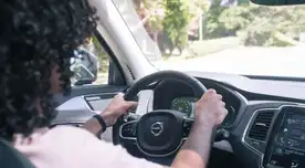 Ni manos libres te salva autoridades multarán a conductores que usen el teléfono. Ni manos libres te salva autoridades multarán a conductores que usen el teléfono.