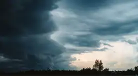 Senamhi activa alerta naranja: 5 regiones bajo amenaza de fuertes lluvias en las próximas 24 horas.