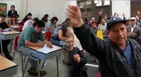 Congreso aprobó por insistencia un anumento a maestros jubilados