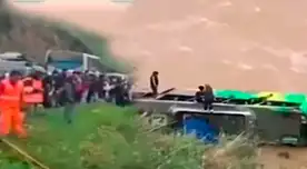 Bus interprovincial donde viajaba grupo musical se despista y cae al río Mantaro en Junín