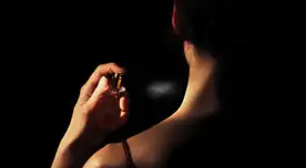 ¿Usar perfume en el cuello causa cáncer de tiroides? Minsa rompe el silencio con advertencia sobre los químicos.