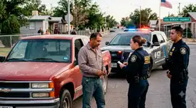 Agente del ICE ASESINA A MEXICANO durante un operativo en una "ciudad no santuario". Agente del ICE ASESINA A MEXICANO durante un operativo en una "ciudad no santuario".